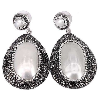 Grote witte zoetwater parel oorbellen met stras steentjes | Bright Shell Oval