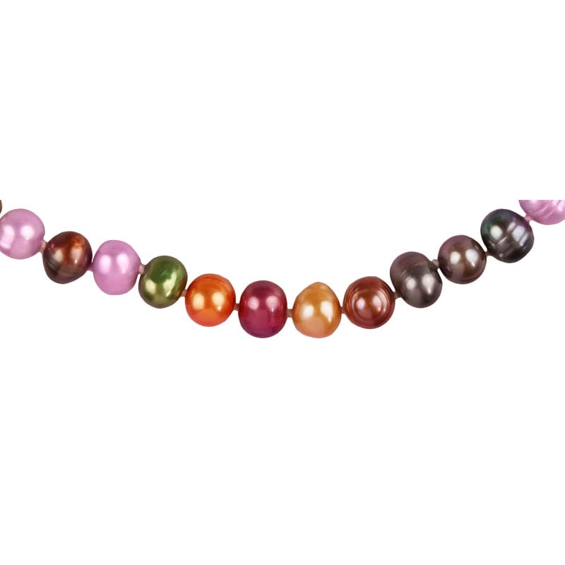 Detail van zoetwater parelketting met veel kleurtjes | set Decorative Bold
