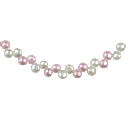 Detail van zoetwater parelketting met witte en roze parels en sterling zilver (925) | Gonty