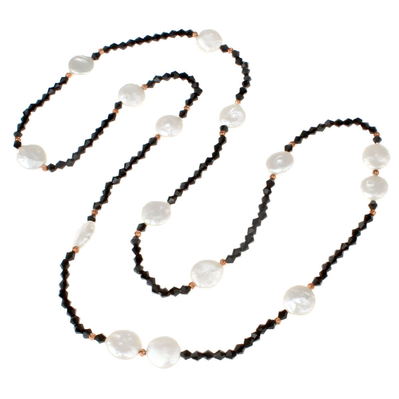 Lange zoetwater parelketting met witte parels en zwart facet geslepen glaskristallen | Long Black Crystal White Coin