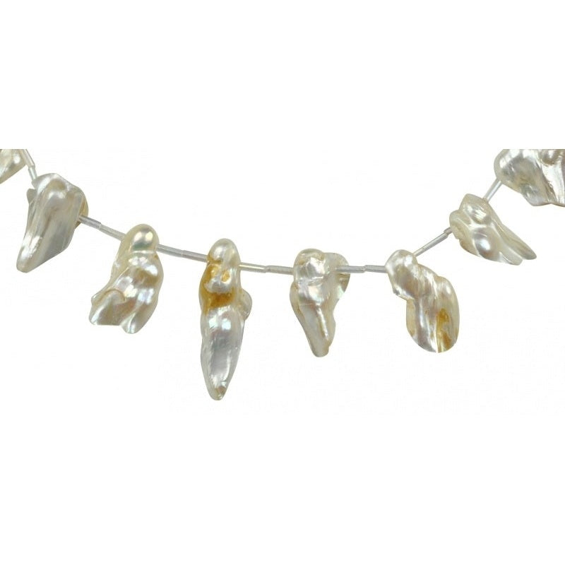 Detail van zoetwater parelketting met grote witte parels | Pearl Blister White