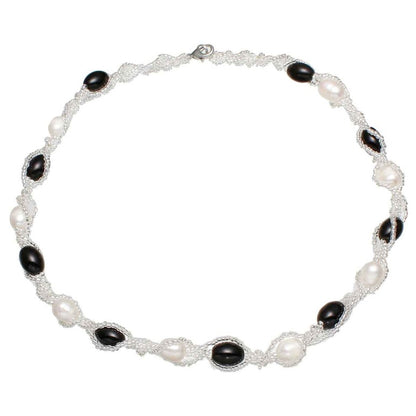 Zoetwater parelketting met witte parels en zwarte glaskralen | Twine Pearl Black Glass