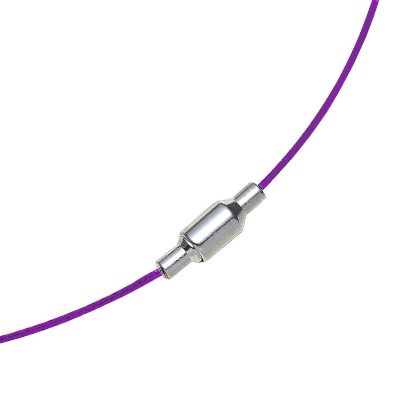 Magneetslotje van korte zoetwater parelketting met witte parels aan paarse spang | White Oval Ball Purple