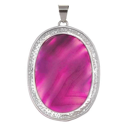 Detail van zoetwater parelketting met witte parels en roze agaat hanger aan zilveren spang achterkant | Pink Striped Agate Pearl Grape