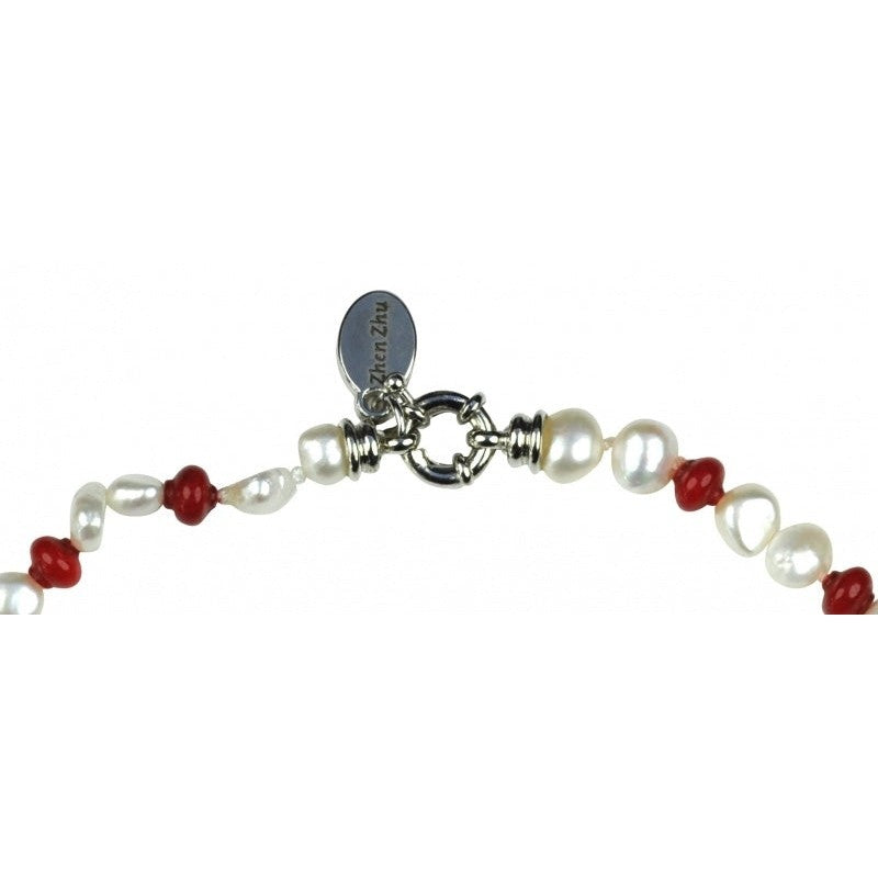Slotje van zoetwater parelketting met witte parels en rood koraal | Coral Lantem