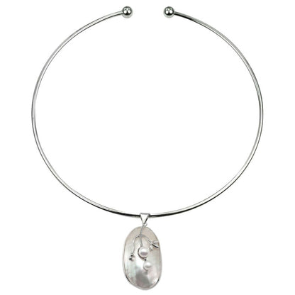 Korte zoetwater parel ketting met witte parels en parelmoeren witte schelp | Shell Pearl Grape Small