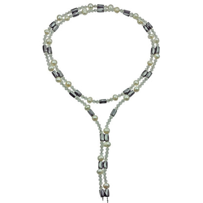 Zoetwater parelketting met witte parels, zwart magnetiet en glaskristallen | Pearl Clear Crystal Magnetite Wrap