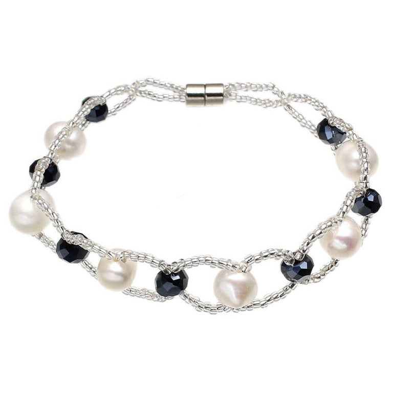 Wit zoetwater parel armband met zwart facet geslepen kristallen en magneetslotje | Pearl Crystal Black 8