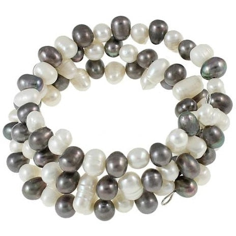 Zoetwater wikkel armband met witte en grijs bruine parels | Wrap Light & Dark Pearl