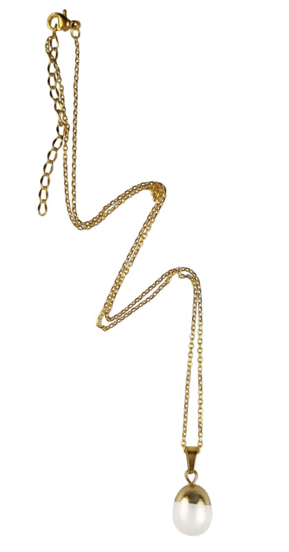 Zoetwater parelketting met witte parel hanger en goud edelstaal liggend | Gold Dip White Pearl