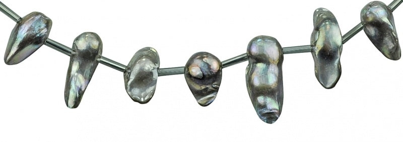 Detail van zoetwater parelketting met grijze parels en sterling zilver (925) | Blsiter Stick AB Grey