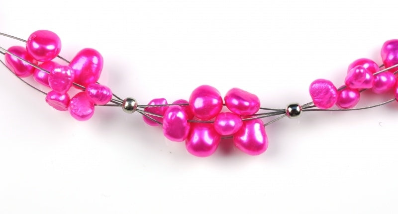 Detail van zoetwater parelketting met pink kleurige parels en sterling zilver (925) | Pinky