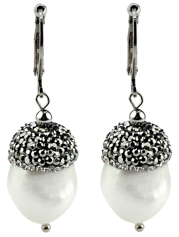 Zoetwater parel oorbellen met witte parel, stras steentjes en sterling zilver 925, vooraanzicht | Bling Pearl Big Nuts