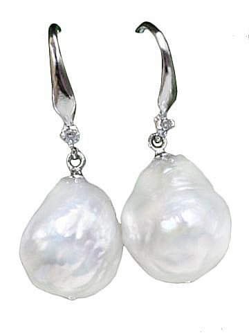 Witte zoetwater parel oorbellen met sterling zilver(925) vooraanzicht | Bling Kasumi White Pearl