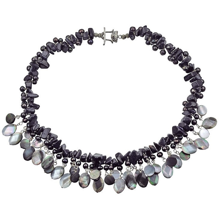 Zoetwater parelketting met blauw zwarte parels, donker blauwe edelsteen goudsteen en grijs parelmoer | Glossy Black Drup