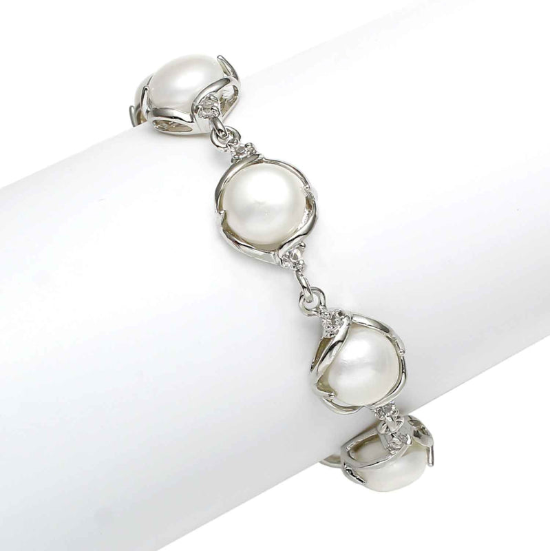 Wit zoetwater parel armband met grote witte parels op display | Berdina
